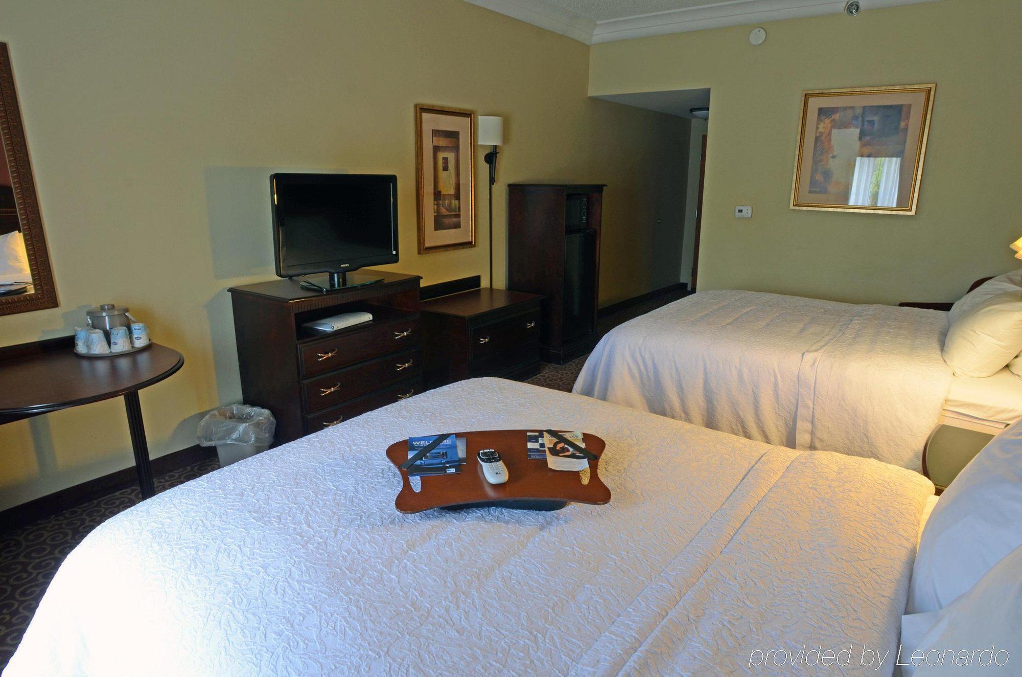 Hampton Inn Видалия Экстерьер фото