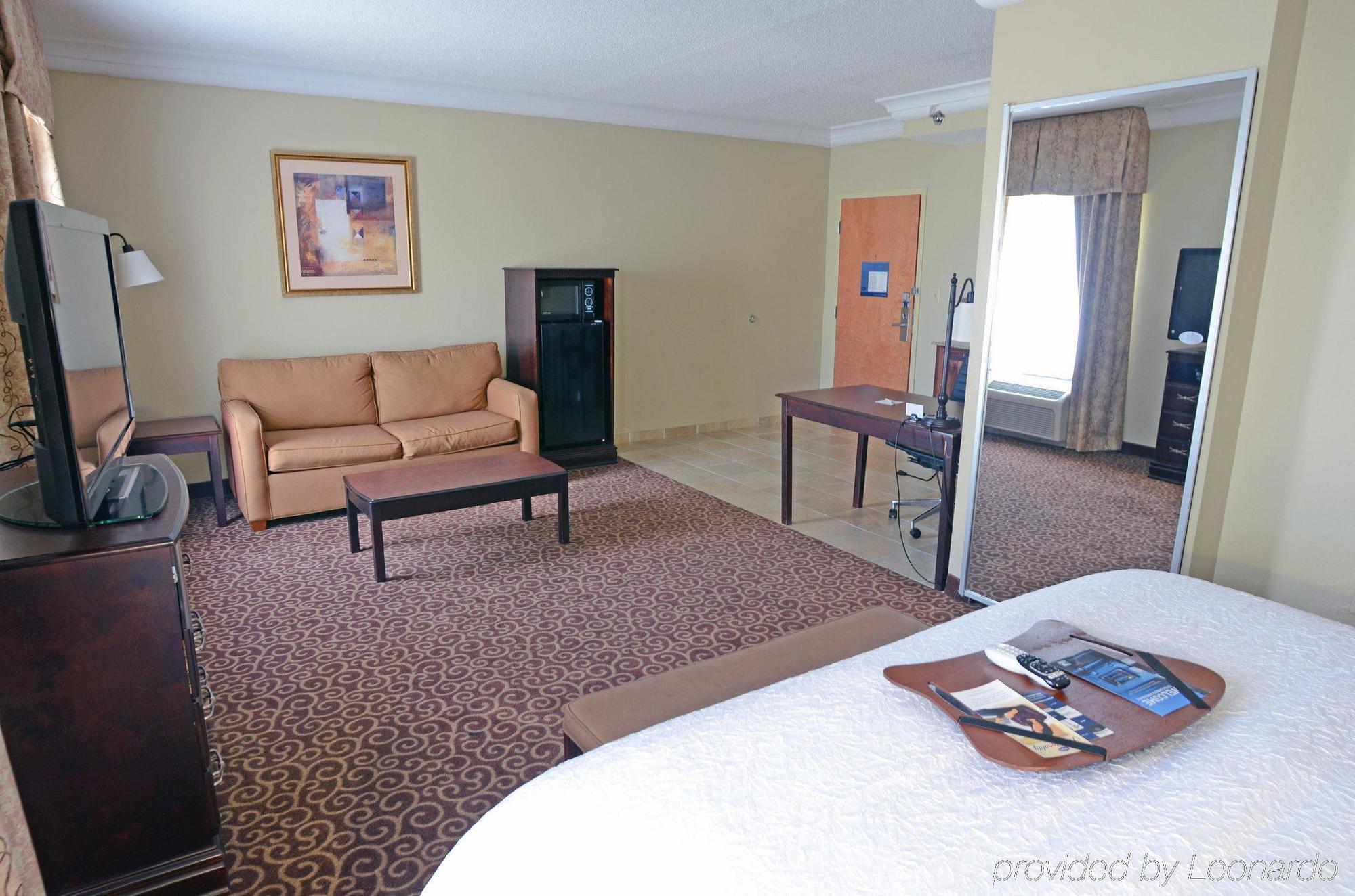 Hampton Inn Видалия Экстерьер фото